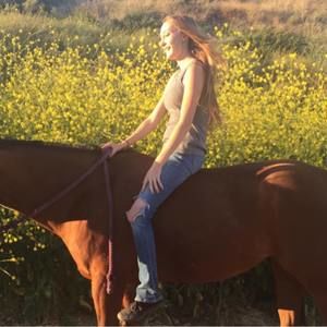 Meet your Posher, Ayla